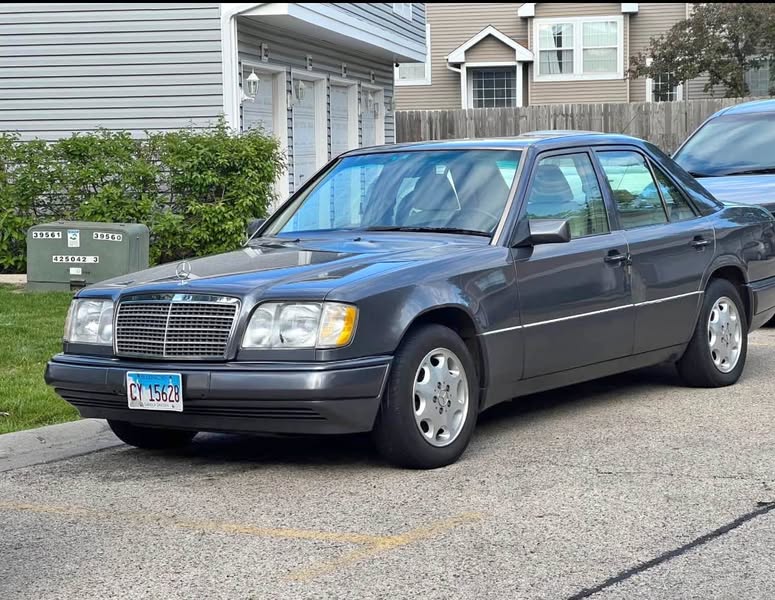 1995 Mercedes-Benz E-Class - E 320 Sedan 4D