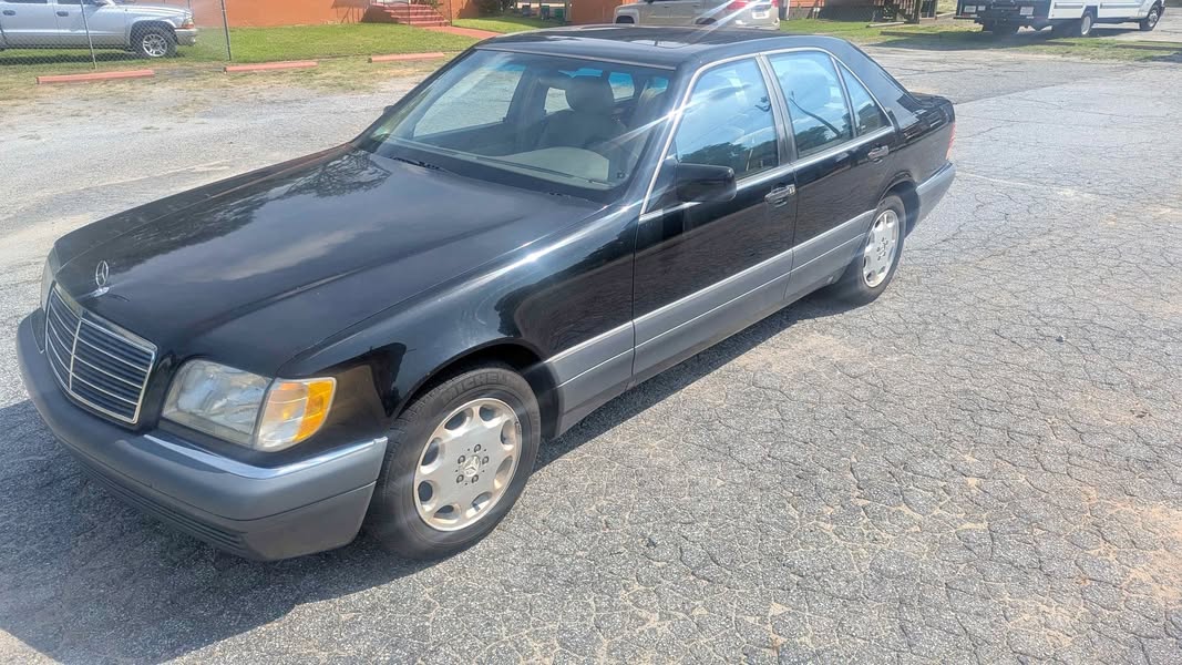 1995 Mercedes-Benz S-Class - S 320 Sedan 4D