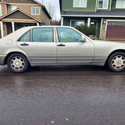 1995 Mercedes-Benz S-Class - S 320 Sedan 4D