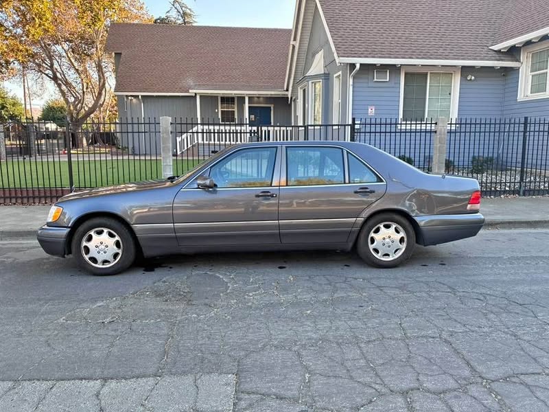 1996 Mercedes-Benz S-Class
