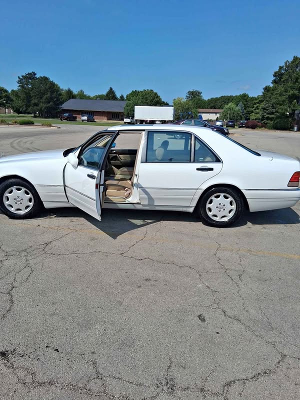 1996 Mercedes-Benz S-Class - S 420 Sedan 4D