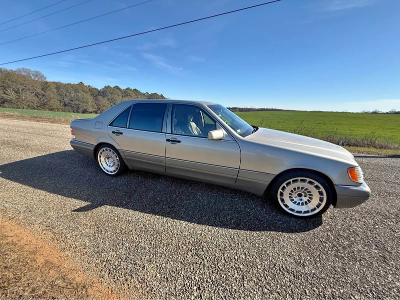 1996 Mercedes-Benz S-Class - S 320 LWB Sedan 4D