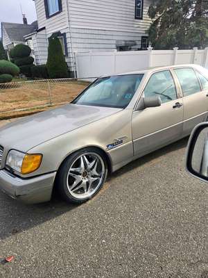 1994 Mercedes-Benz S-Class - S 320 Sedan 4D