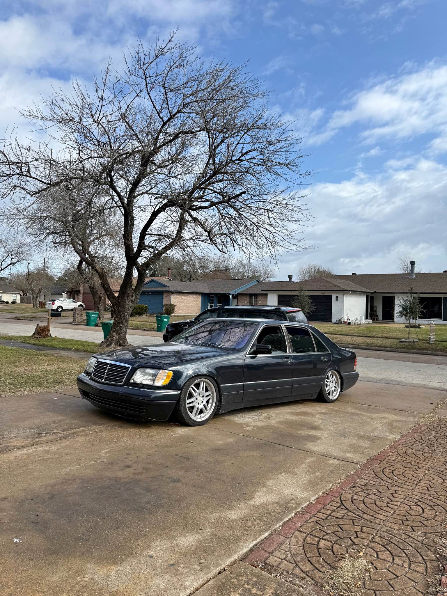 1996 Mercedes-Benz S-Class - S 320 LWB Sedan 4D
