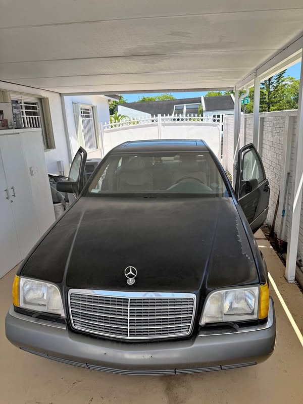 1994 Mercedes-Benz S-Class - S 320 Sedan 4D