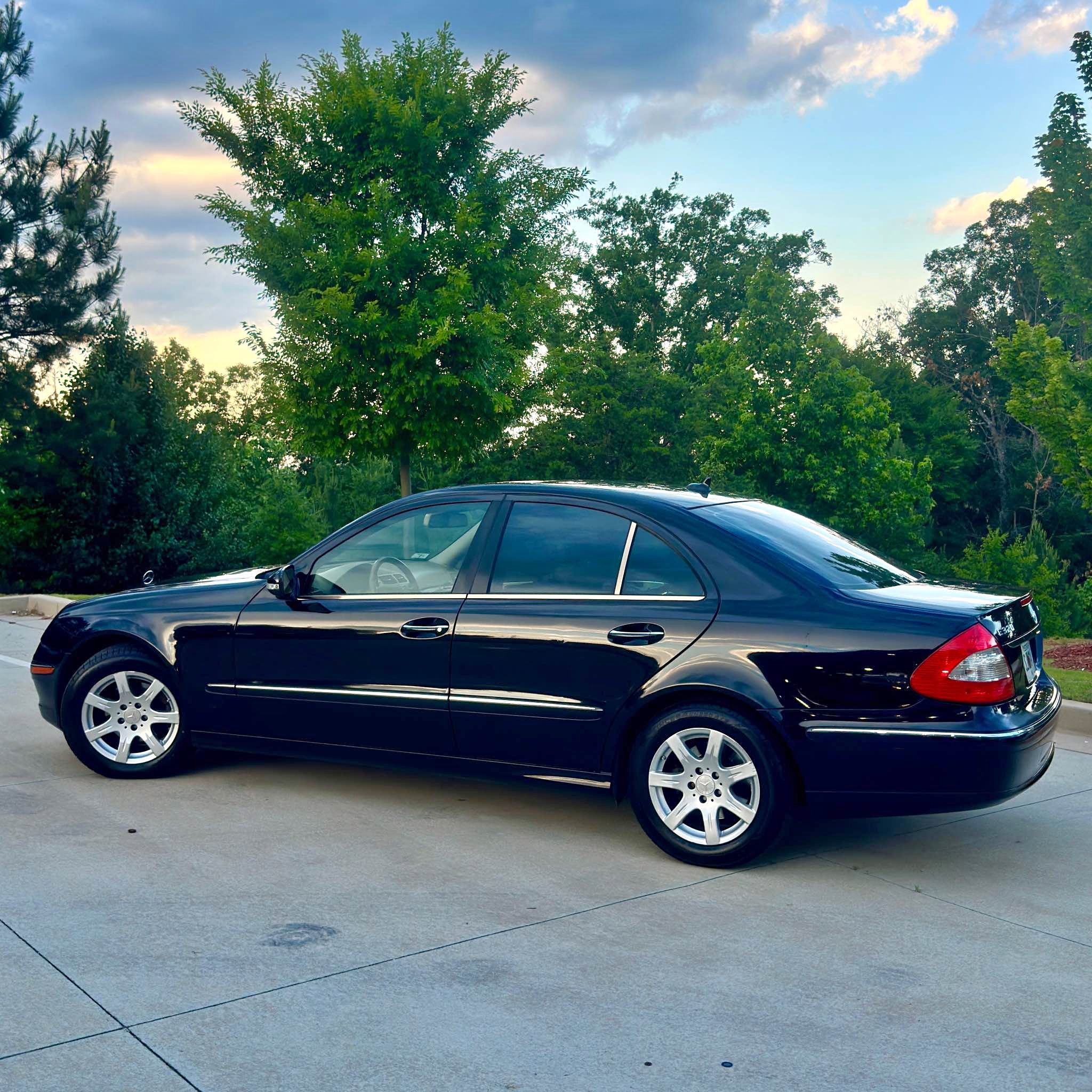 2008 Mercedes-Benz E-Class - E 320 BLUETEC Sedan 4D