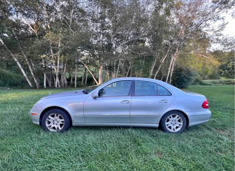 2006 Mercedes-Benz E-Class - E 350 4MATIC Sedan 4D