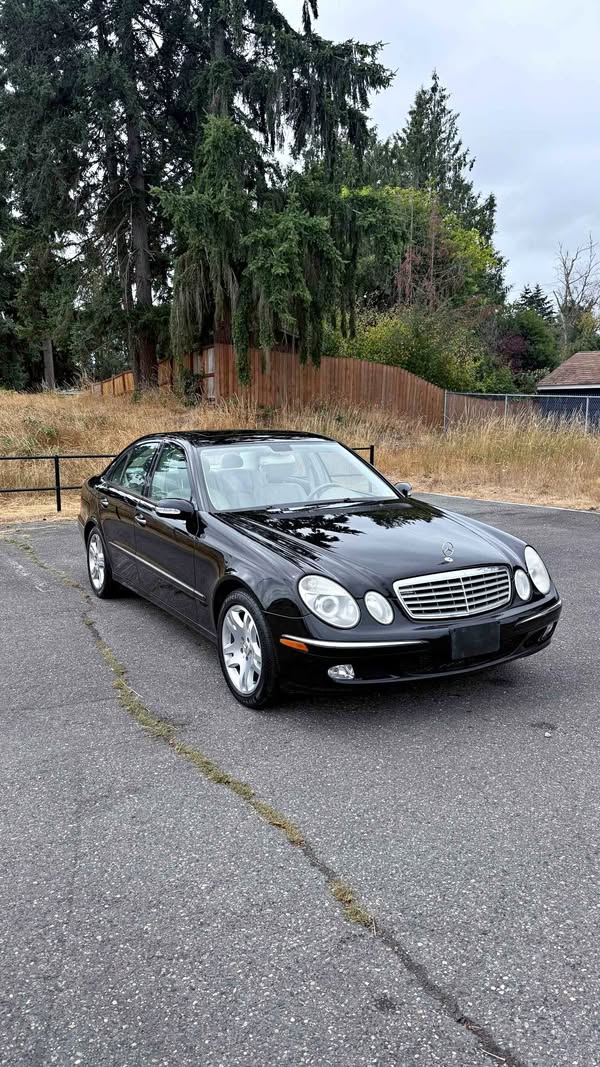 2004 Mercedes-Benz E-Class - E 500 4MATIC Sedan 4D