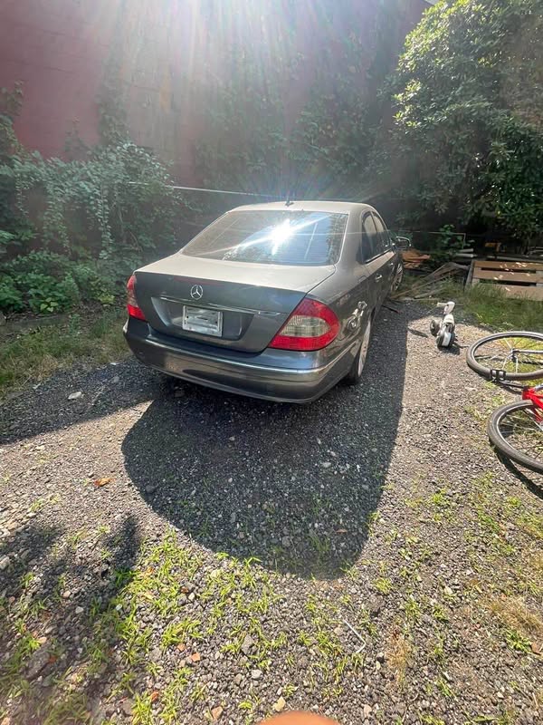 2007 Mercedes-Benz E-Class - E 350 4MATIC Sedan 4D