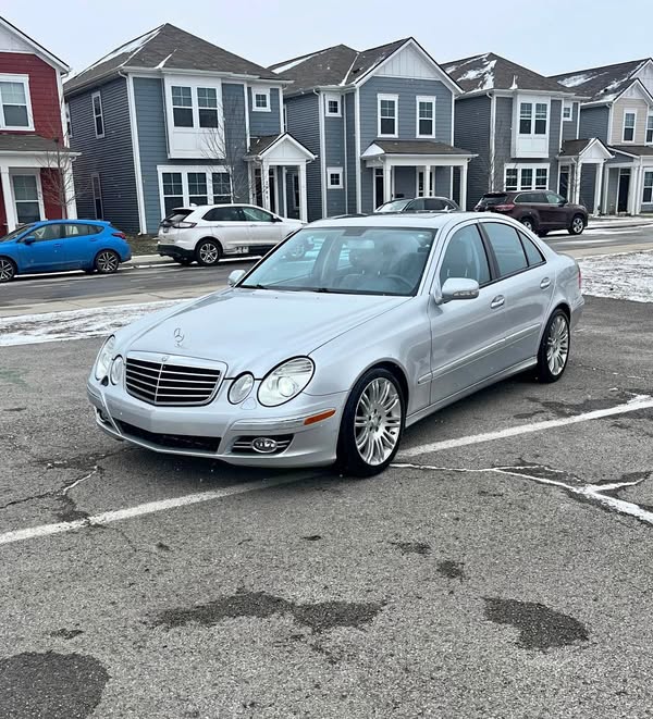2008 Mercedes-Benz E-Class - Four door Four door
