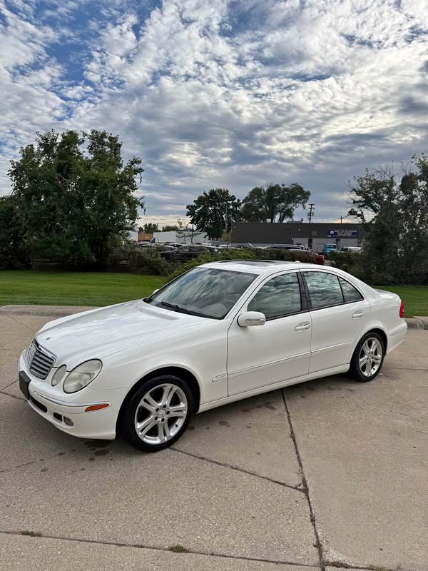 2006 Mercedes-Benz E-Class - E 350 4MATIC Sedan 4D