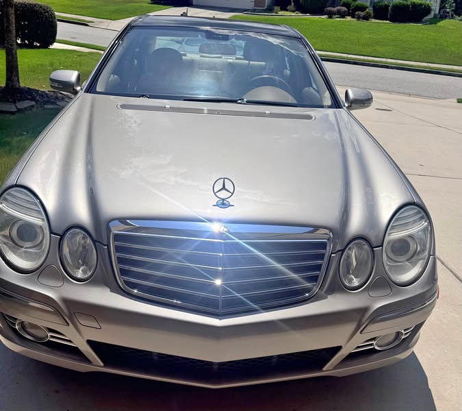 2007 Mercedes-Benz E-Class - E 350 4MATIC Sedan 4D