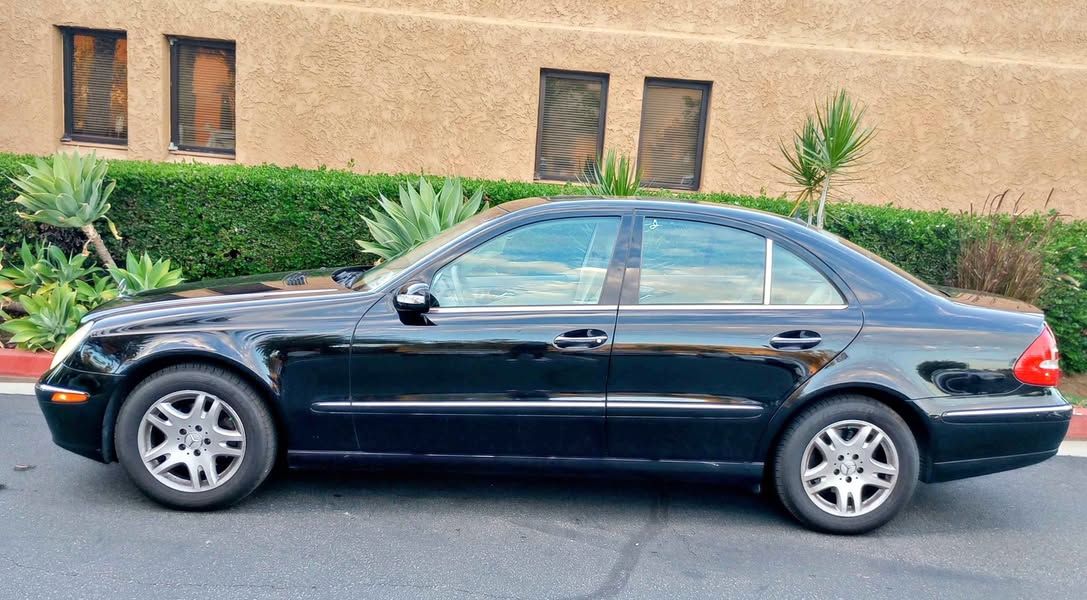 2005 Mercedes-Benz E-Class - E 320 Sedan 4D