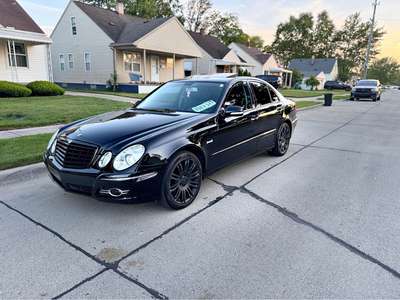 2008 Mercedes-Benz E-Class - E 350 4MATIC Sedan 4D
