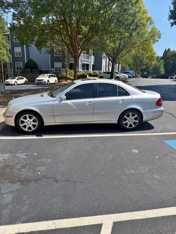 2007 Mercedes-Benz E-Class - E 350 4MATIC Sedan 4D