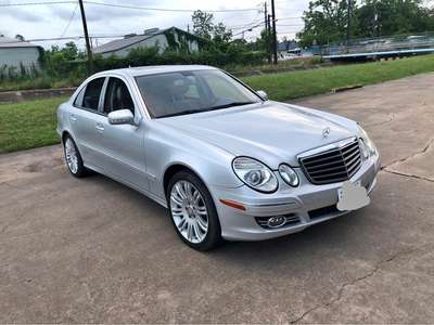 2009 Mercedes-Benz E-Class - E 350 4MATIC Sedan 4D