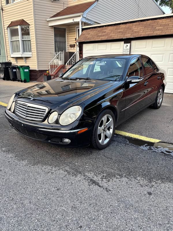 2008 Mercedes-Benz E-Class - E 350 4MATIC Sedan 4D