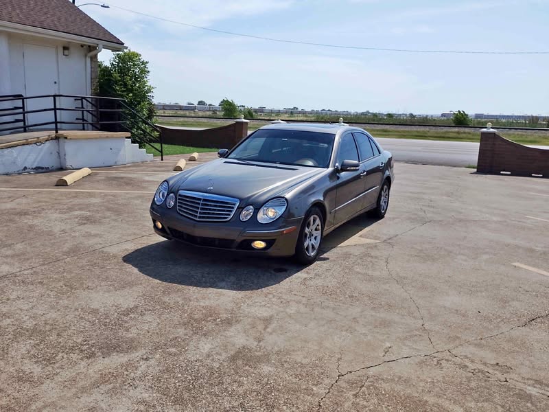 2008 Mercedes-Benz E-Class - E 320 BLUETEC Sedan 4D