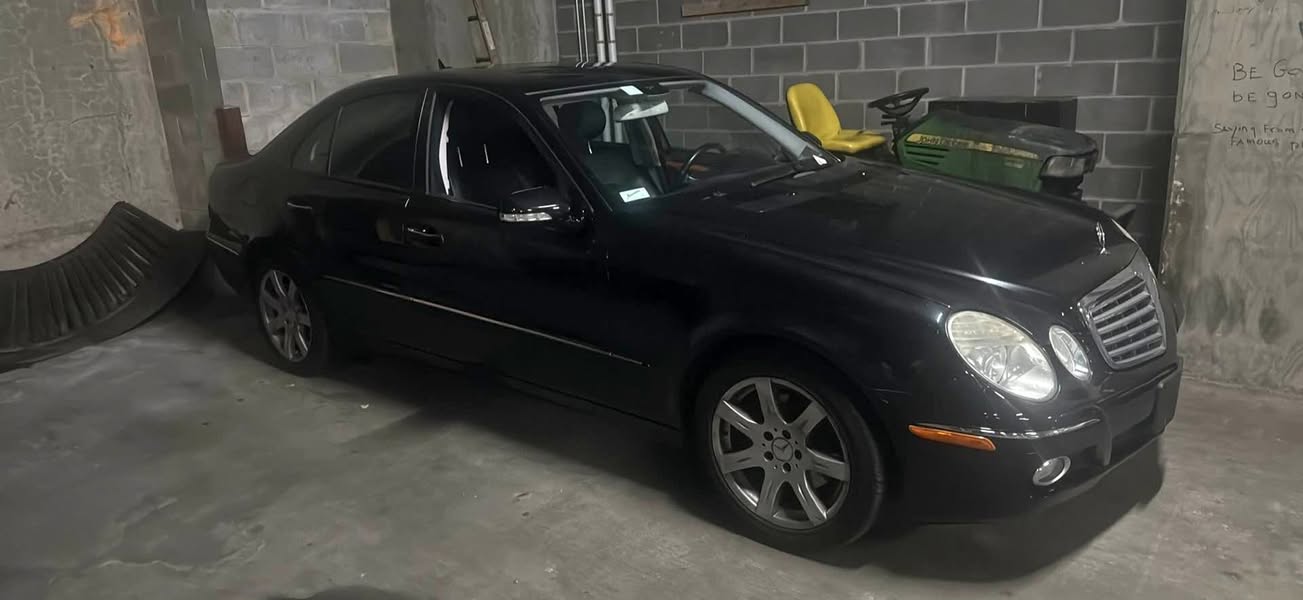 2008 Mercedes-Benz E-Class - E 350 4MATIC Sedan 4D
