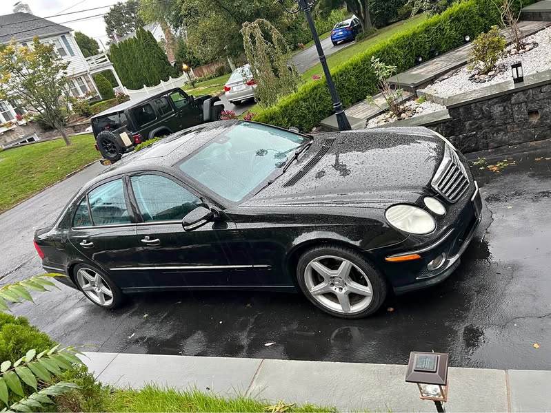 2009 Mercedes-Benz E-Class - E 350 4MATIC Sedan 4D