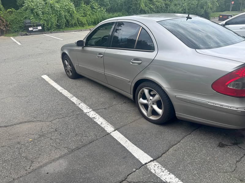 2006 Mercedes-Benz E-Class - E 350 4MATIC Sedan 4D