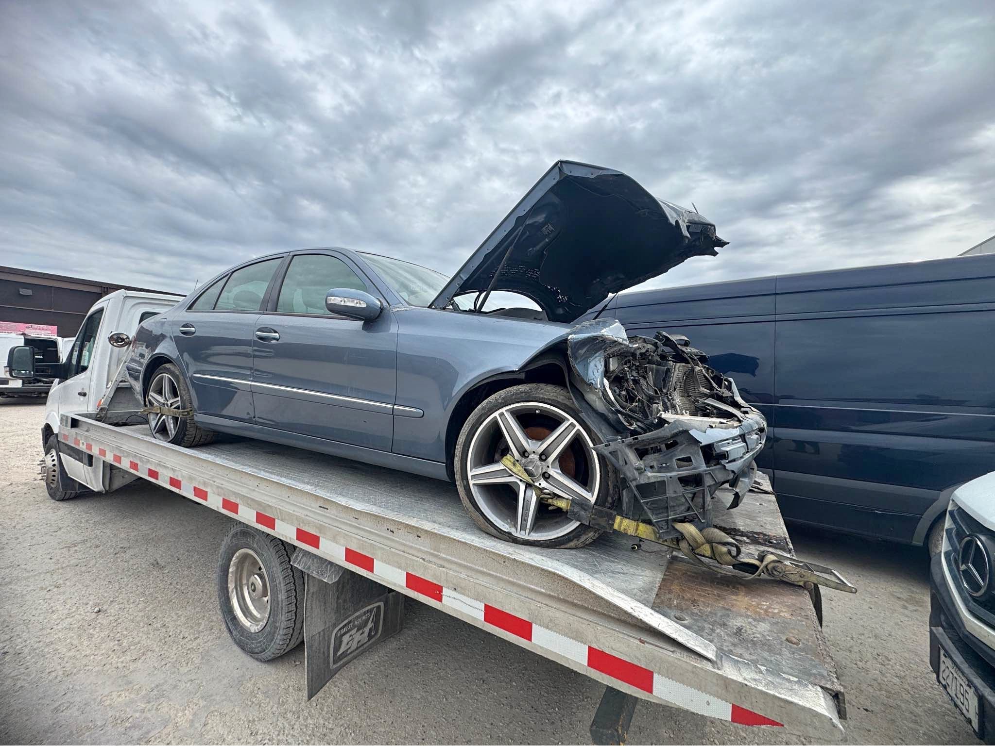 2006 Mercedes-Benz E-Class - E 320 Sedan 4D