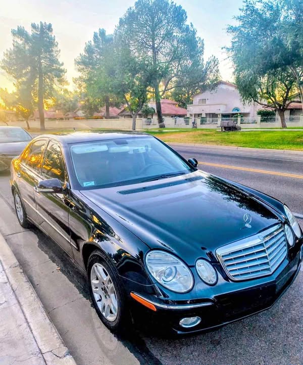 2007 Mercedes-Benz E-Class - E 320 BLUETEC Sedan 4D