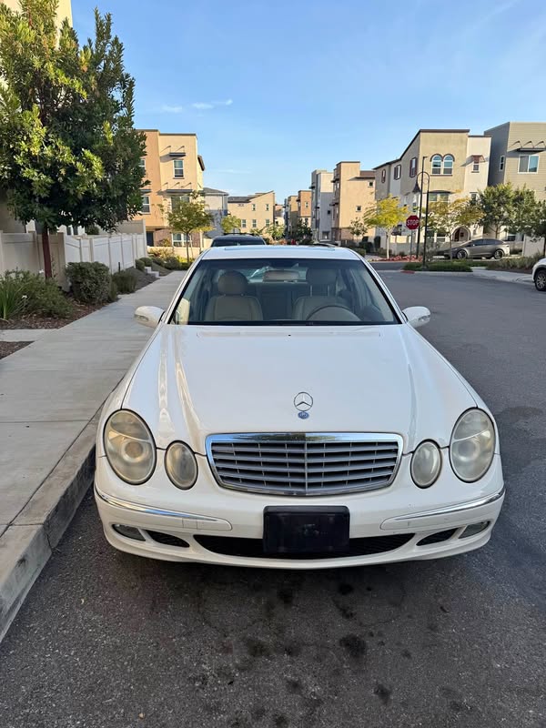 2005 Mercedes-Benz E-Class - E 320 Sedan 4D