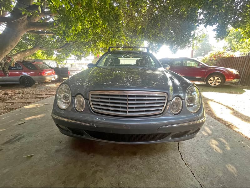 2005 Mercedes-Benz E-Class - E 320 4MATIC Sedan 4D