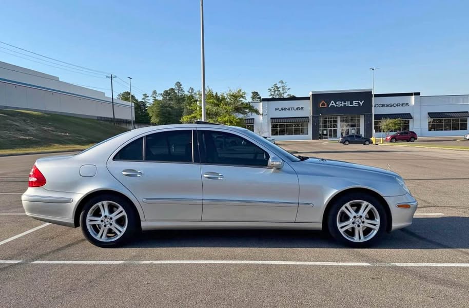 2006 Mercedes-Benz 2006 mercedes-benz e-class \u2022 e 3 - 2006 Mercedes-Benz E-Class \u2022 E 3