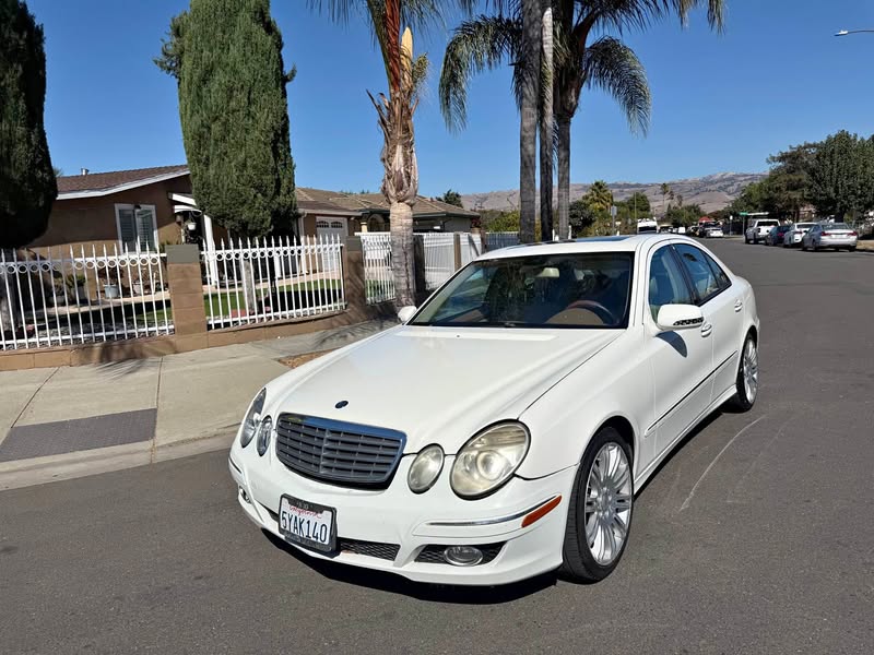 2007 Mercedes-Benz E-Class - E 350 4MATIC Sedan 4D