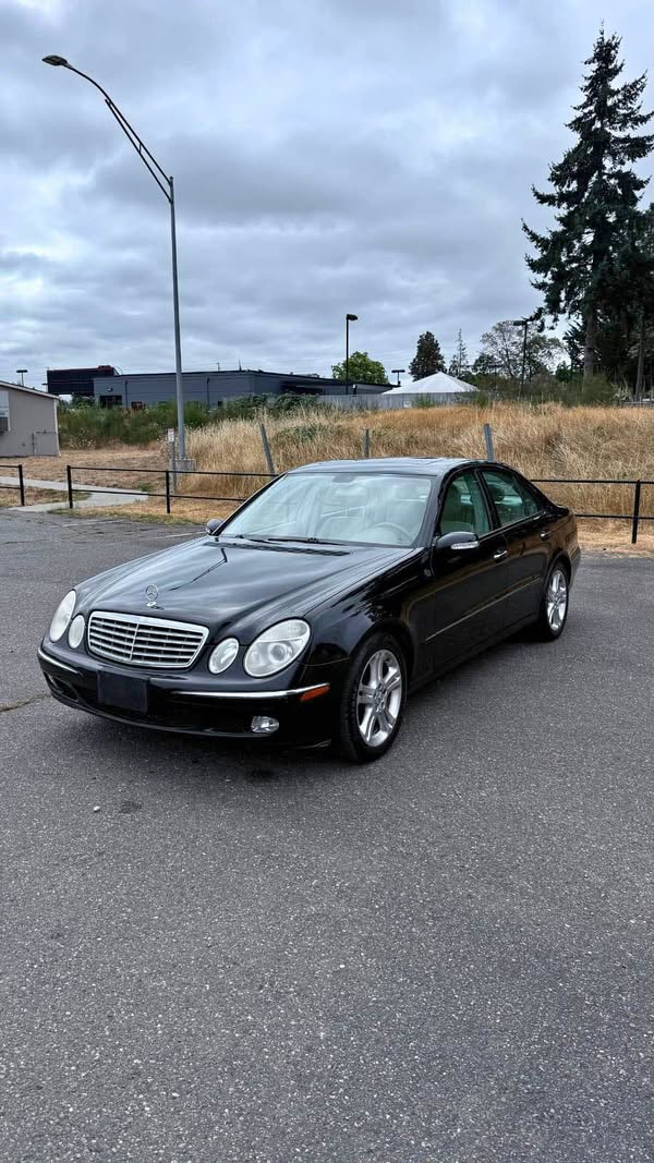 2004 Mercedes-Benz E-Class - E 500 4MATIC Sedan 4D