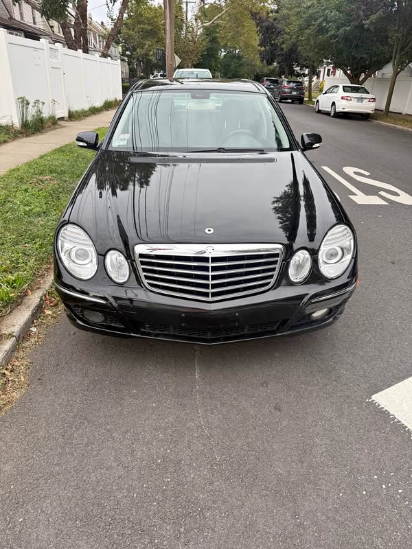 2008 Mercedes-Benz E-Class - E 350 4MATIC Sedan 4D