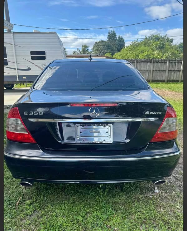 2008 Mercedes-Benz E-Class - E 350 4MATIC Sedan 4D