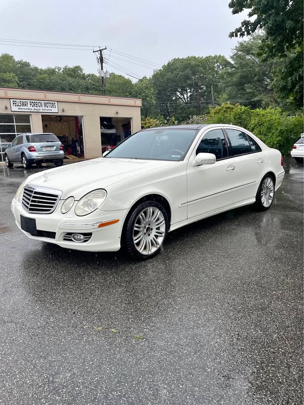 2007 Mercedes-Benz E-Class - E 350 4MATIC Sedan 4D