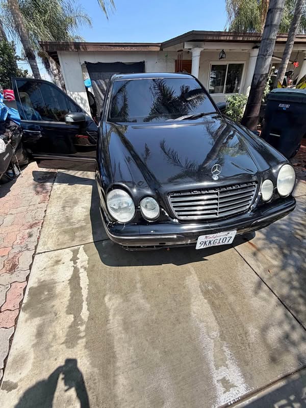 2002 Mercedes-Benz E-Class - E 320 Sedan 4D