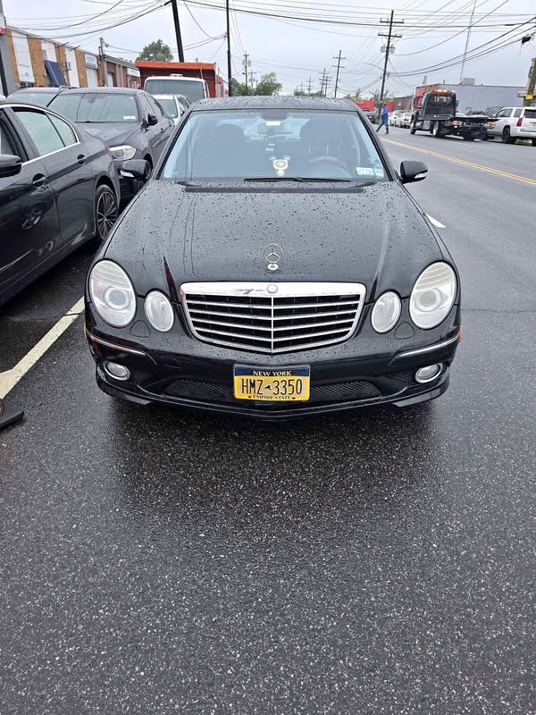 2009 Mercedes-Benz E-Class - E 350 4MATIC Sedan 4D