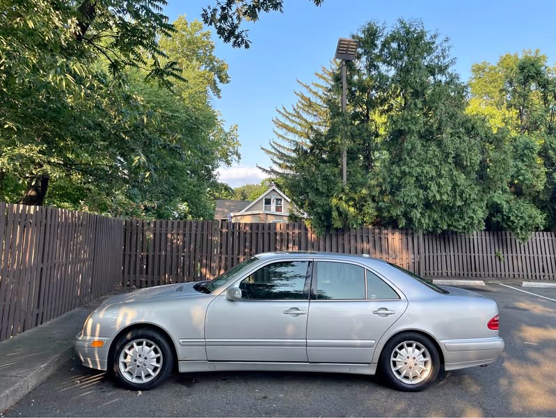 2002 Mercedes-Benz E-Class - E 320 4MATIC Sedan 4D