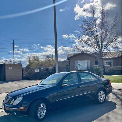 2005 Mercedes-Benz E-Class - E 320 4MATIC Sedan 4D