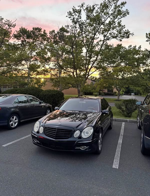 2006 Mercedes-Benz E-Class - E 350 4MATIC Sedan 4D