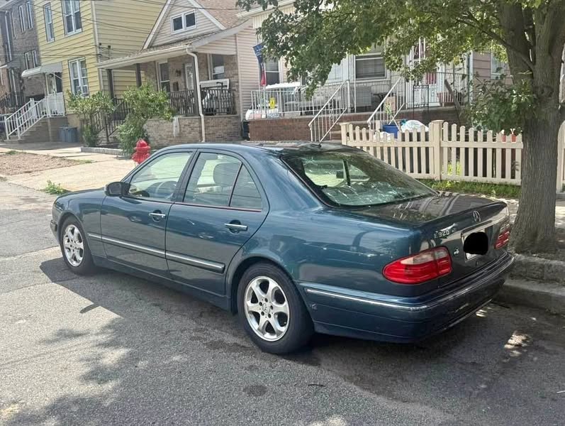 2002 Mercedes-Benz E-Class - E 320 Sedan 4D