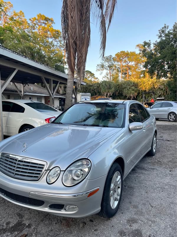 2004 Mercedes-Benz E-Class - E 320 Sedan 4D
