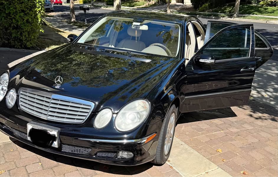 2005 Mercedes-Benz E-Class - E 320 Sedan 4D