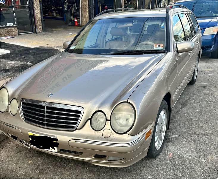 2002 Mercedes-Benz E-Class - E 320 4MATIC Wagon 4D