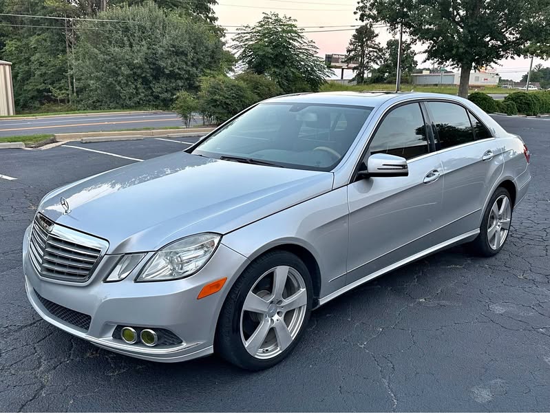 2011 Mercedes-Benz E-Class - E 320 Sedan 4D