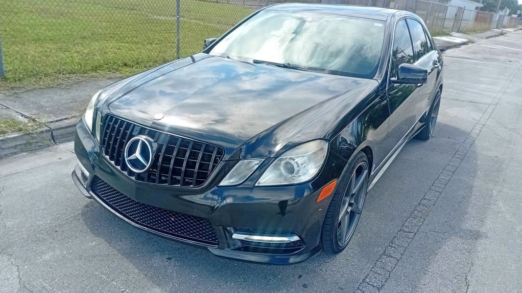 2013 Mercedes-Benz E-Class - E 350 Sedan 4D