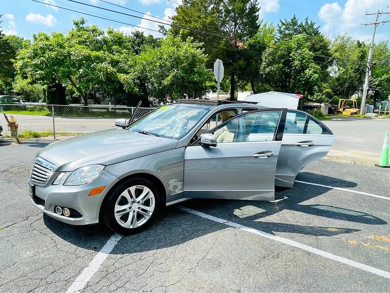 2011 Mercedes-Benz E-Class - E 350 4MATIC Sedan 4D