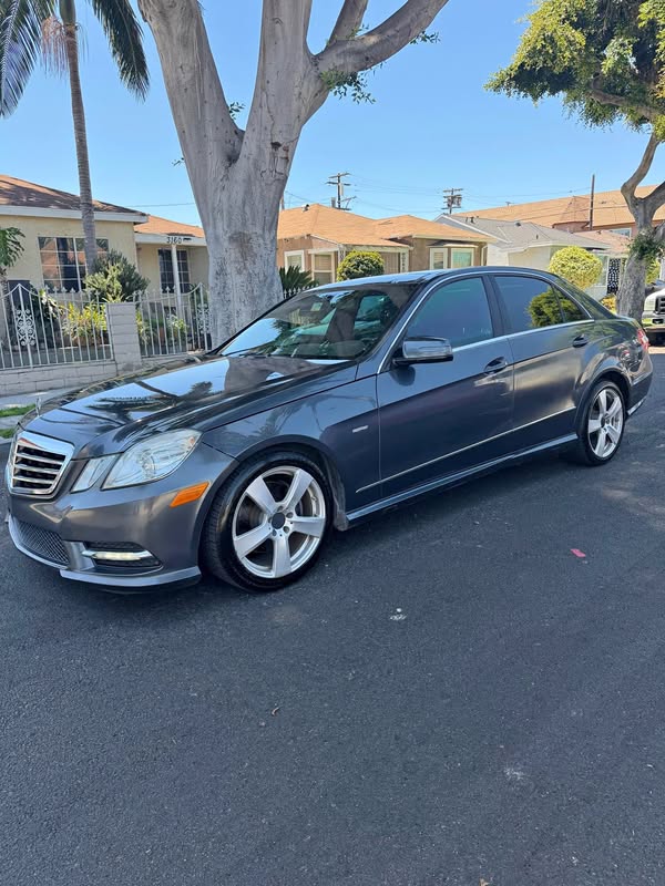 2012 Mercedes-Benz E-Class - E 350 BlueTEC Sedan 4D
