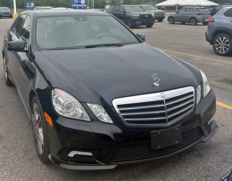 2010 Mercedes-Benz E-Class - E 550 4MATIC Sedan 4D