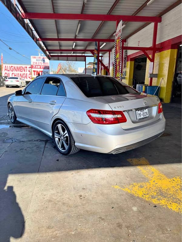 2011 Mercedes-Benz E-Class - E 350 Sedan 4D